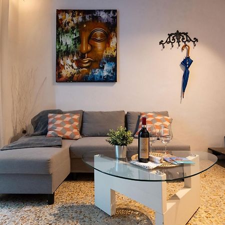 F1 - Santa Croce One Bedroom Apartment For Couples Φλωρεντία Εξωτερικό φωτογραφία