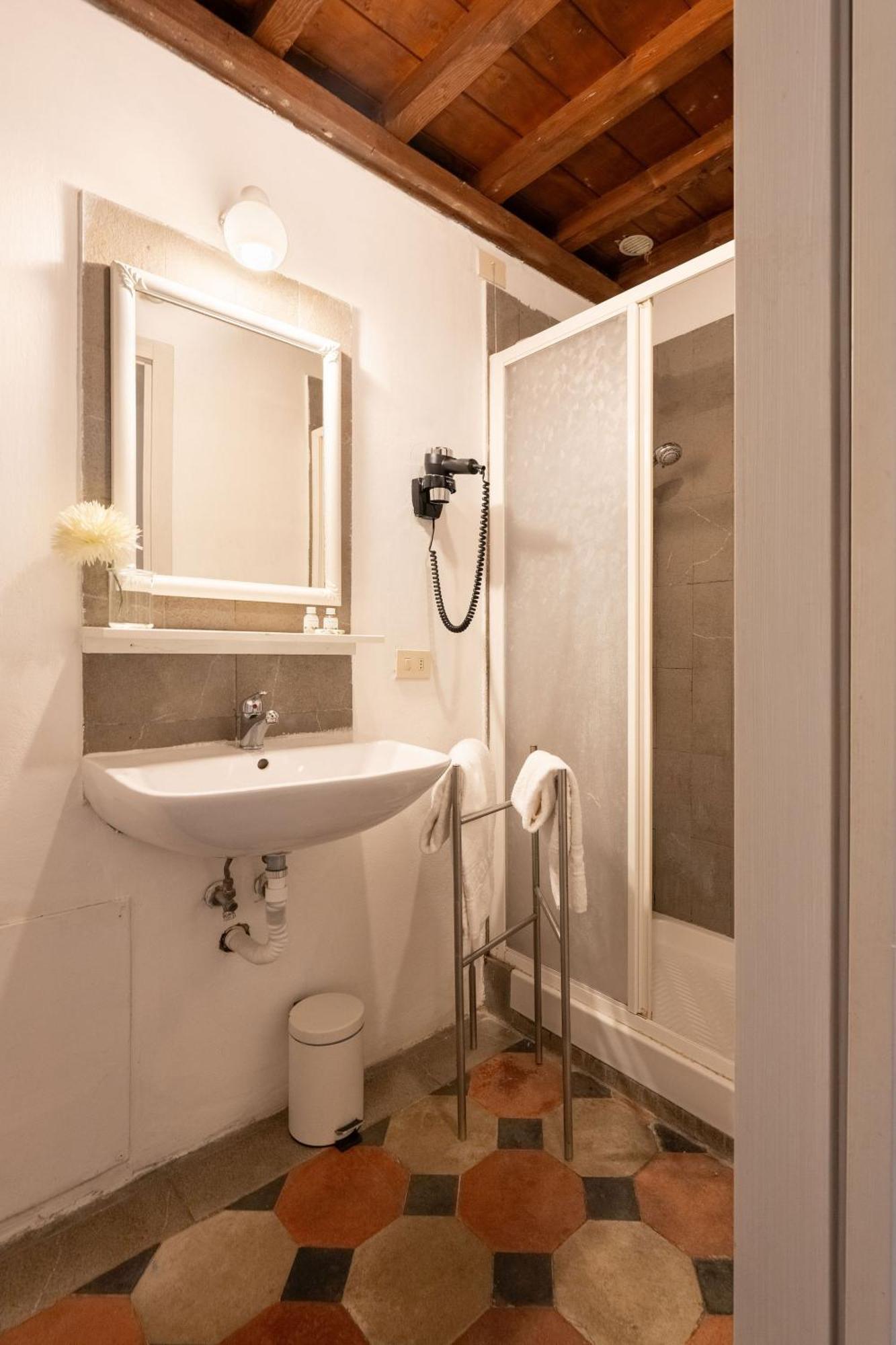 F1 - Santa Croce One Bedroom Apartment For Couples Φλωρεντία Εξωτερικό φωτογραφία