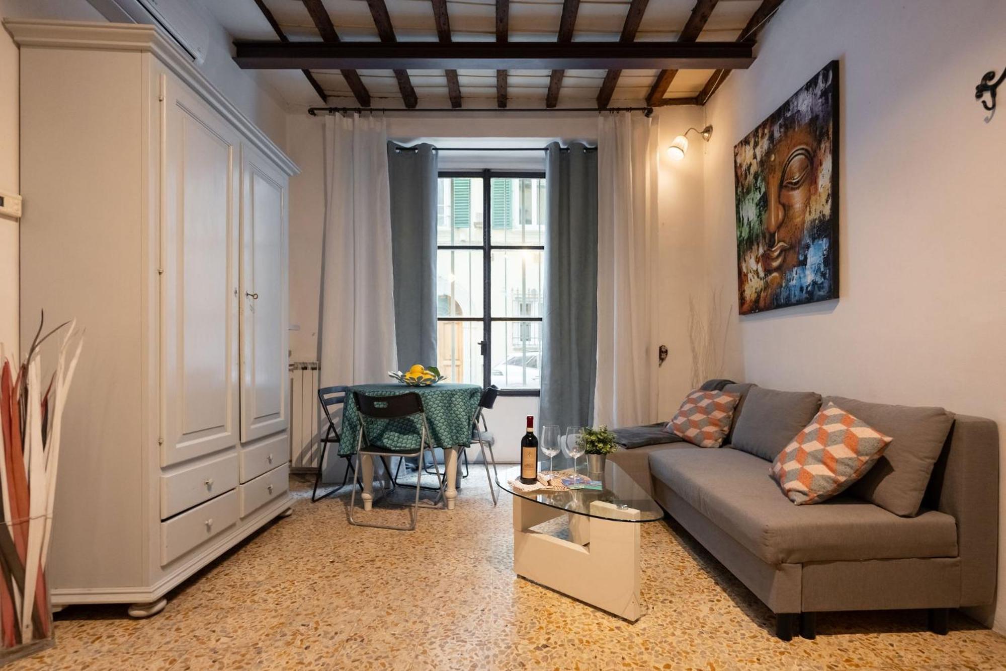 F1 - Santa Croce One Bedroom Apartment For Couples Φλωρεντία Εξωτερικό φωτογραφία